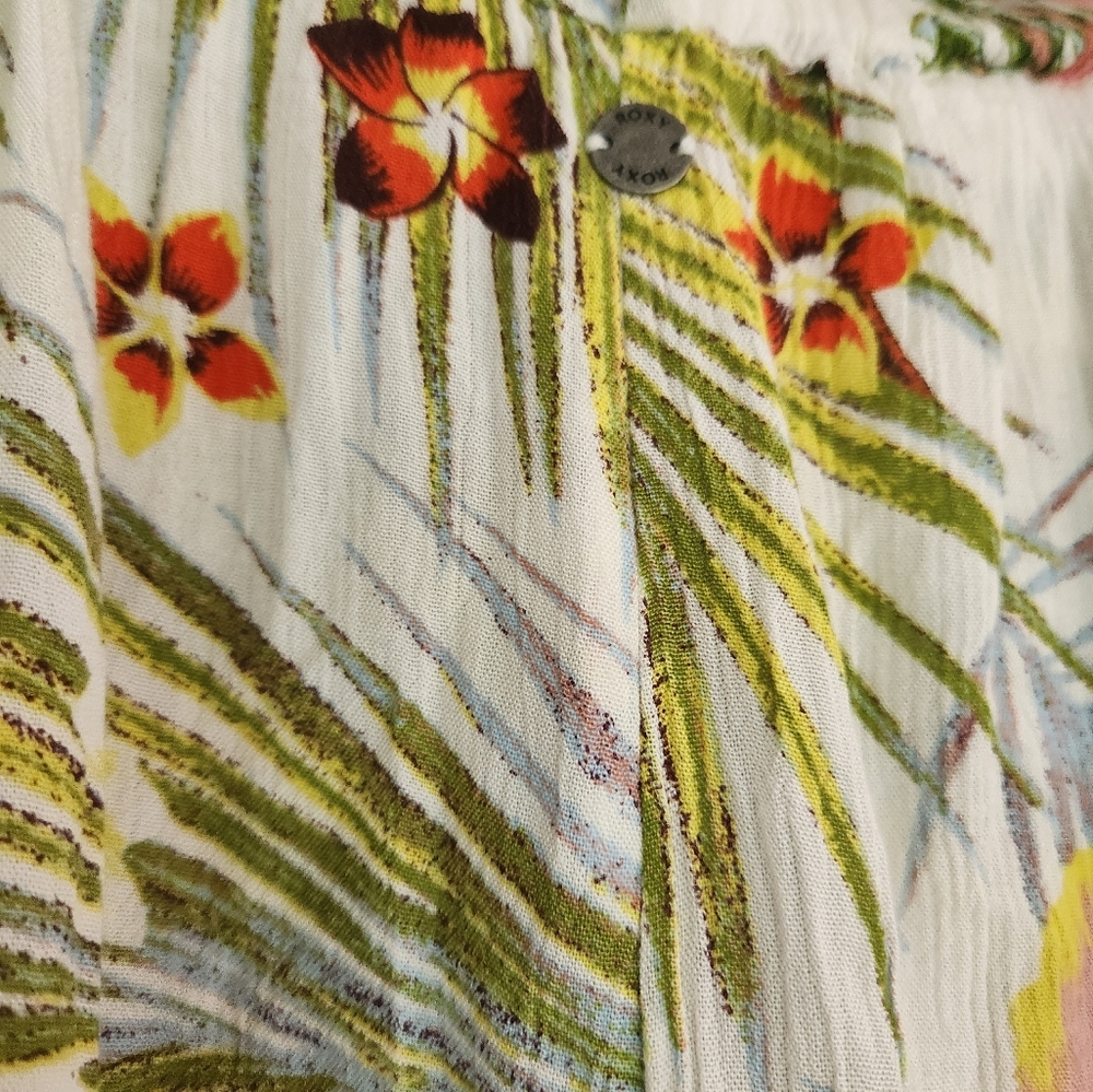 NWT ROXY FLORAL PANTS SIZE LARGE - Picture 3 of 4